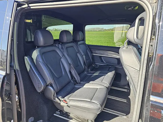 Mercedes-Benz EQV 300 2022 Elektrisch 13