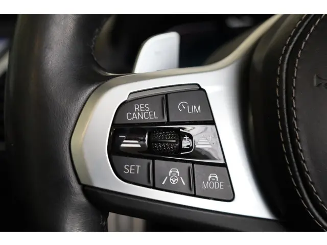 BMW 8 Serie Cabrio 840i 2023 Benzine 27