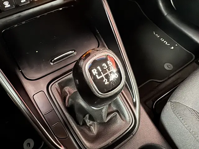 Kia Carens 2.0 GDi First Edition 2013 Benzine 33