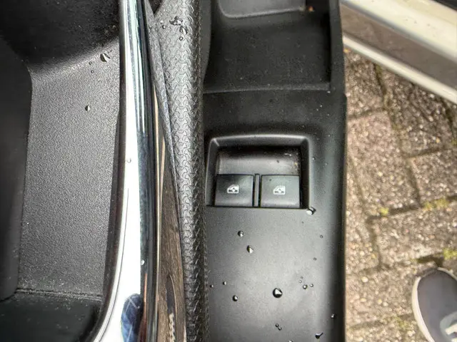 Opel Meriva 1.4 Cosmo 2013 Benzine 9