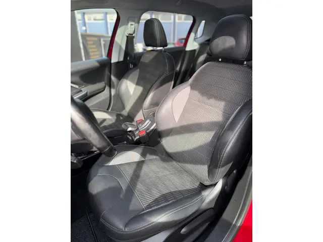 Peugeot 2008 1.2 PureTech Allure 2018 Benzine 30