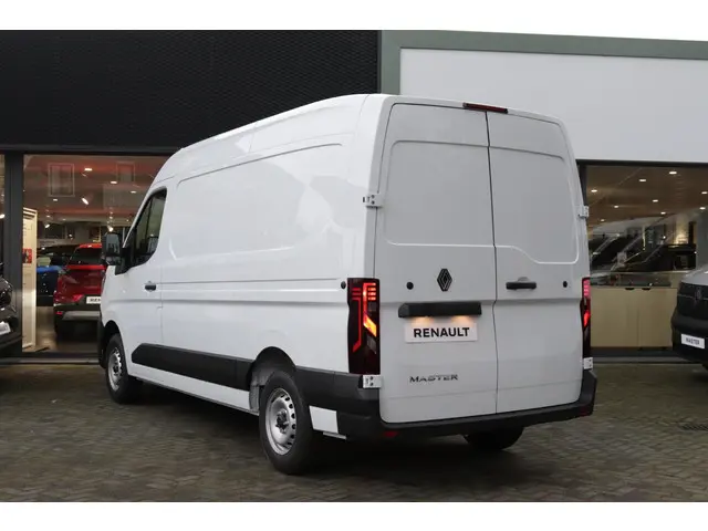 Renault Master T35 2.0 dCi 130 L2H2 Start 2024 Diesel 2