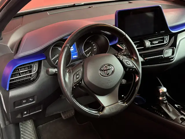 Toyota C-HR 3