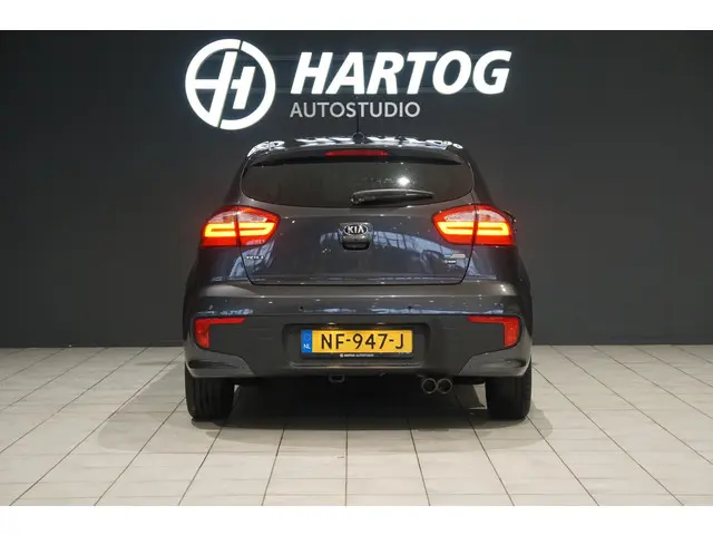 Kia Rio 1.2 CVVT ExecutiveLine 2017 Benzine 6