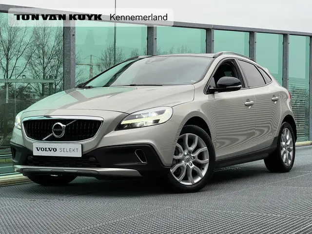 Volvo V40 Cross Country 1.5 T3 Polar+ Luxury 2019 Benzine