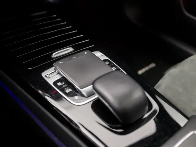 Mercedes-Benz A-Klasse 220 4MATIC AMG 2019 Benzine 27