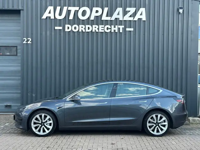 Tesla Model 3 Standard RWD Plus 60 kWh 2019 Elektrisch 8