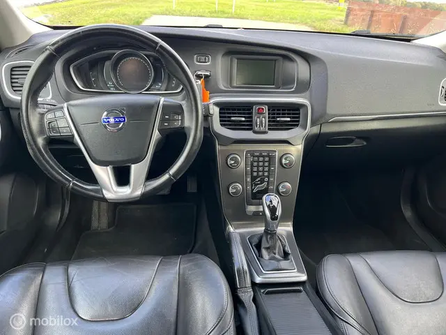 Volvo V40 1.6 T4 Summum 2014 Benzine 18