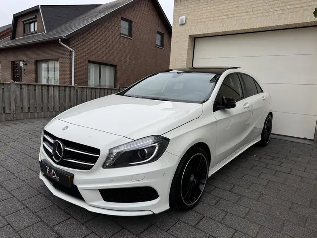 Mercedes-Benz A-Klasse 180 AMG 2014 Benzine 5