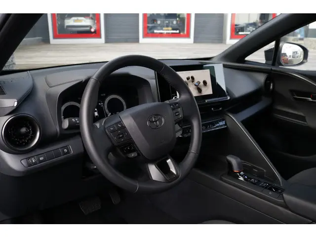 Toyota C-HR 1.8 Hybrid 140 Dynamic 2024 Hybride Benzine 12