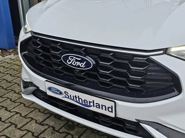 Ford Kuga 2.5 PHEV ST-Line X 2025 Hybride Benzine 32