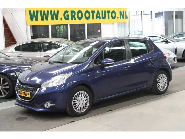 Peugeot 208 1.2 VTi Allure 2013 Benzine