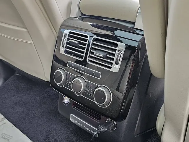 Land Rover Range Rover LANDROVER 2016 Benzine 12