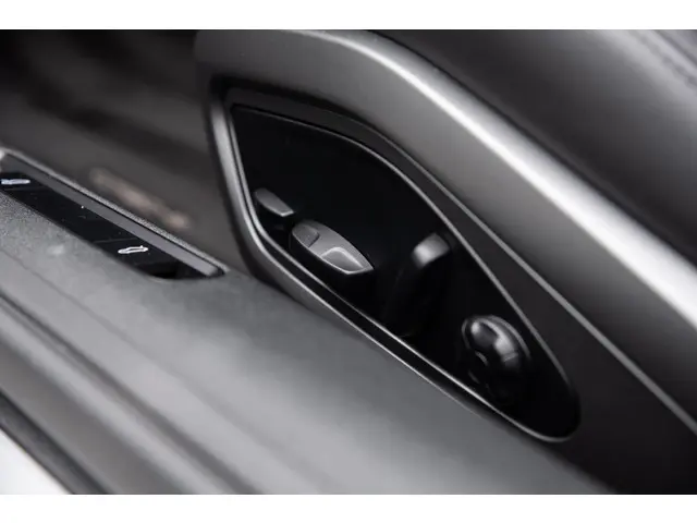 Porsche 911 3.0 Carrera 2020 Benzine 37