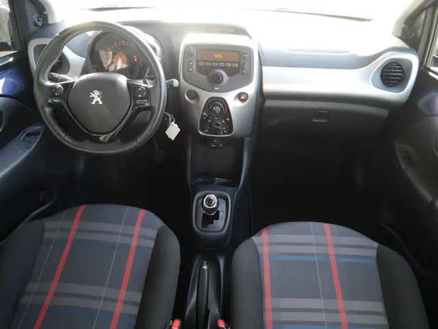 Peugeot 108 1.0 VTi Active 2015 Benzine 7