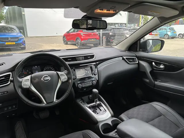 Nissan QASHQAI 1.2 Tekna 2017 Benzine 24