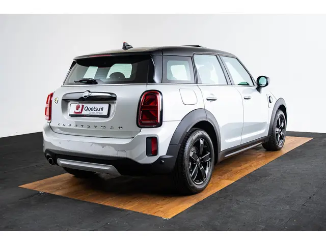 MINI Countryman Cooper SE ALL4 2022 Hybride Benzine 2