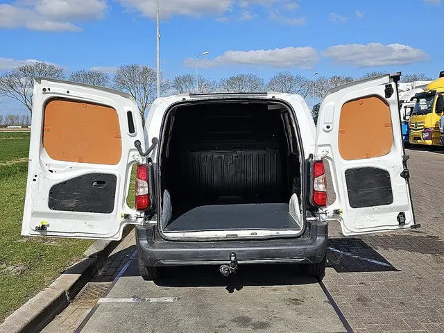 Opel Combo 1.5 2020 Diesel 11