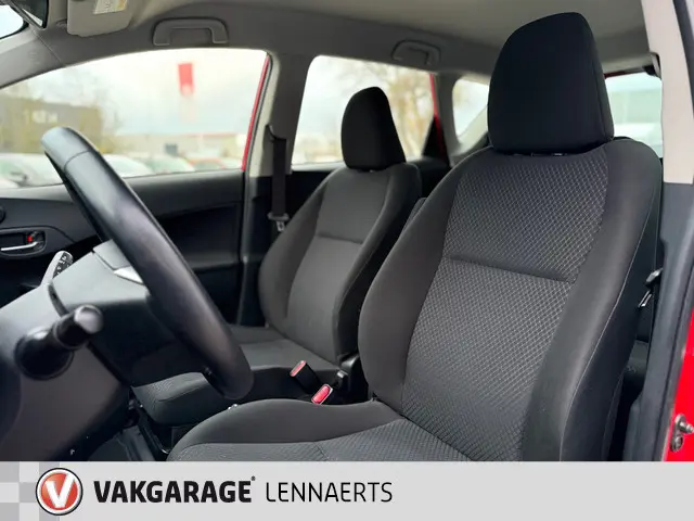 Toyota Verso-S 1.3 VVT-i Dynamic 2015 Benzine 6
