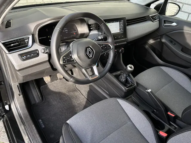 Renault Clio 1.0 TCe 90 GPF Evolution 2024 Benzine 25