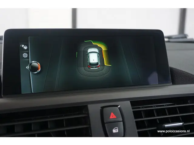 BMW 1 Serie 118i 2017 Benzine 21