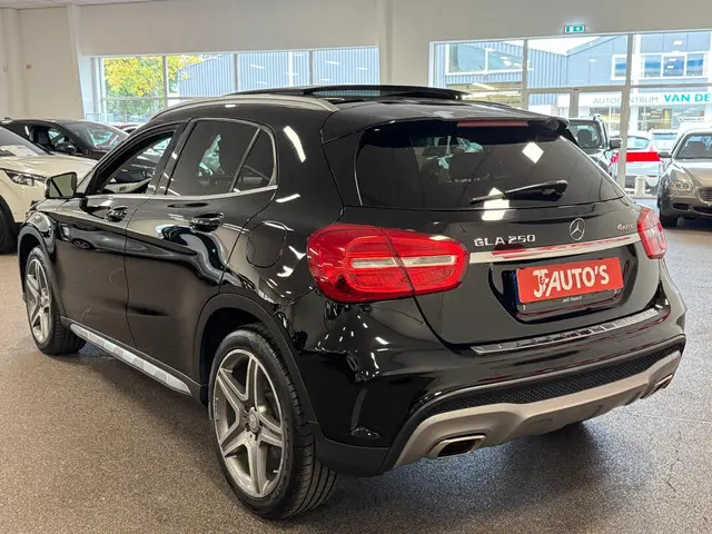 Mercedes-Benz GLA 250 2014 Benzine 4