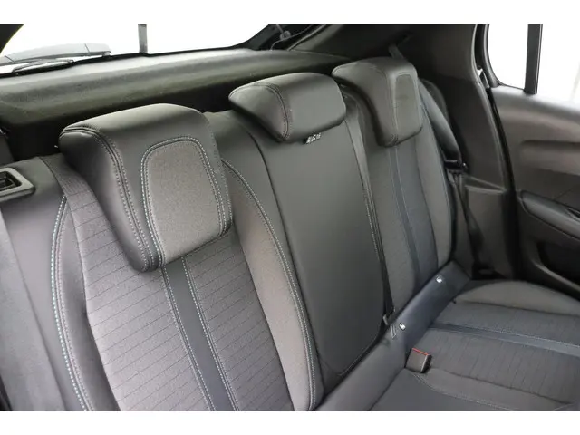 Peugeot 208 1.2 PureTech Allure 2022 Benzine 15