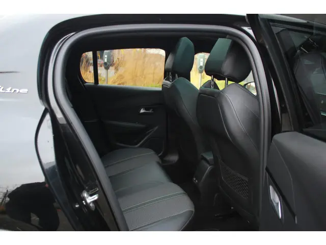 Peugeot 208 1.2 PureTech GT-Line 2020 Benzine 14