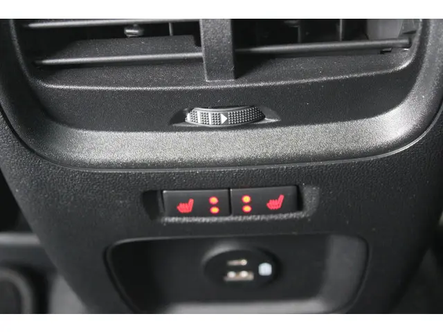 Ford Kuga 2.5 PHEV Titanium 2021 Hybride Benzine 25