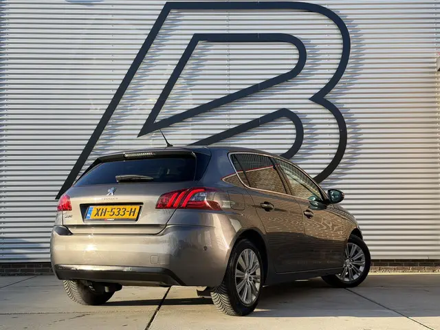 Peugeot 308 1.2 PureTech Allure 2019 Benzine 3