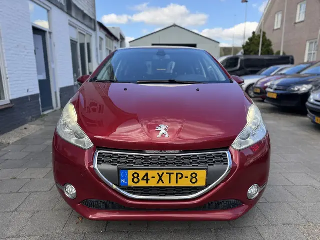 Peugeot 208 2