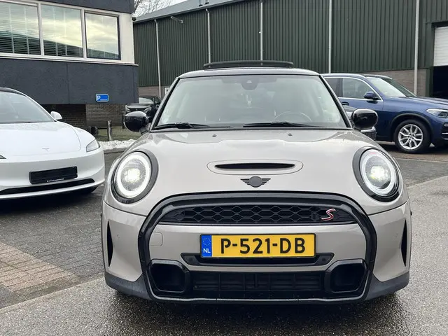 MINI Cooper S Mini 2.0 Yours 178pk 2021 Benzine 2