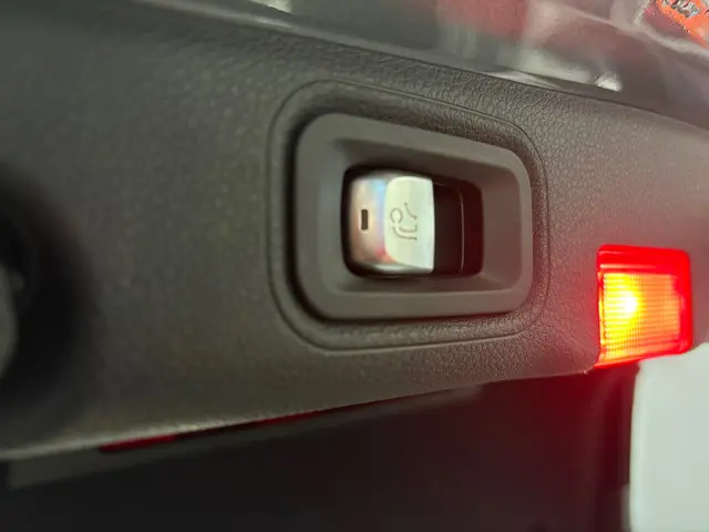 Mercedes-Benz E-Klasse 220 d Prestige Plus 2016 Diesel 13