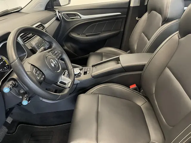 MG ZS EV Luxury 45 kWh 2021 Elektrisch 21