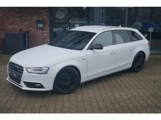 Audi A4 Avant 1.8 TFSI S-line 2013 Benzine 31