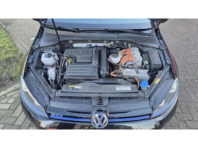 Volkswagen Golf 1.4 TSI GTE 2015 Hybride Benzine 31