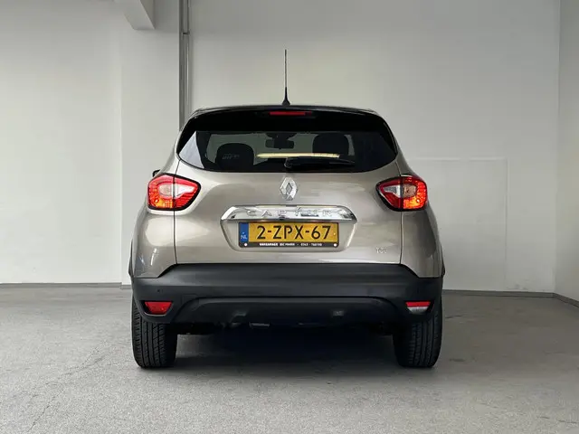 Renault Captur 0.9 TCe Dynamique 2015 Benzine 10