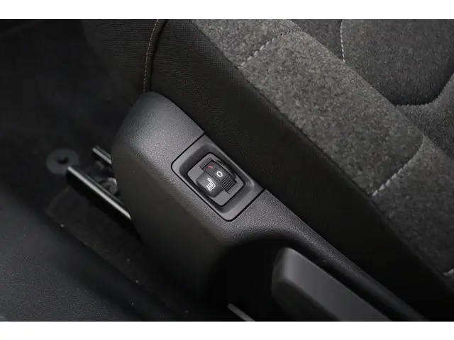 Citroën C3 1.2 PureTech Max 2024 Benzine 19