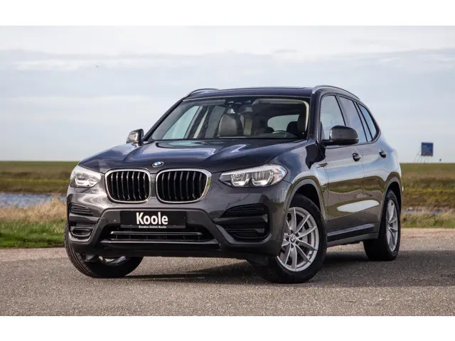 BMW X3 xDrive30e High Executive 2021 Hybride Benzine