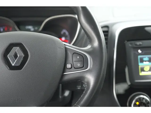 Renault Captur TCe 90 Intens 2018 Benzine 28