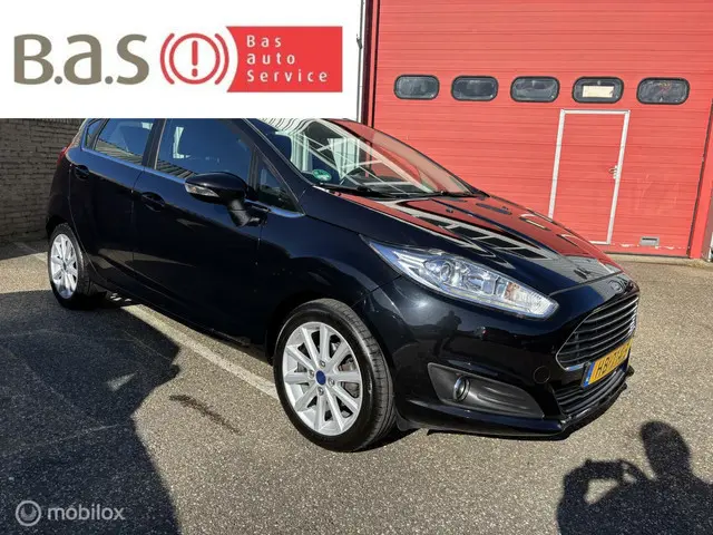 Ford Fiesta 1.0 EcoBoost Titanium 2015 Benzine 2