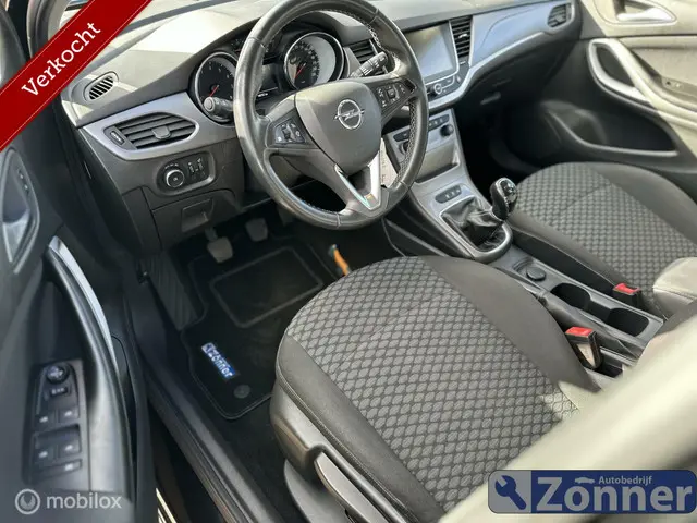Opel Astra 1.0 Business Executive 2017 Benzine 10