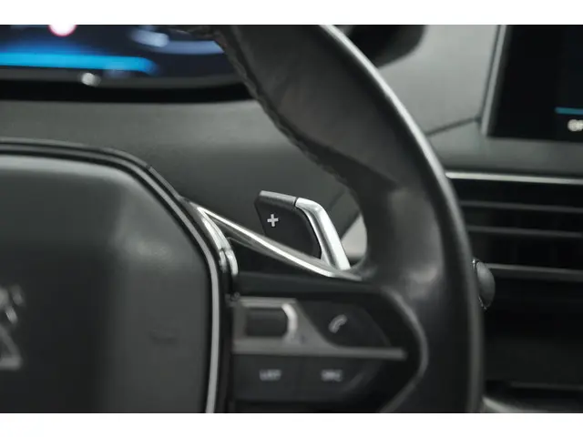 Peugeot 3008 PureTech 130 EAT6 Allure 2017 Benzine 37