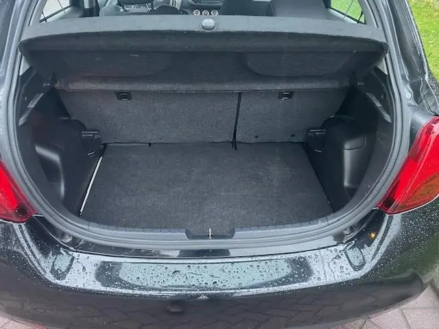 Toyota Yaris 1.3 VVT-i Aspiration 2016 Benzine 23