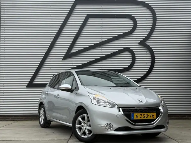 Peugeot 208 1.2 PureTech Style Pack 2015 Benzine 5