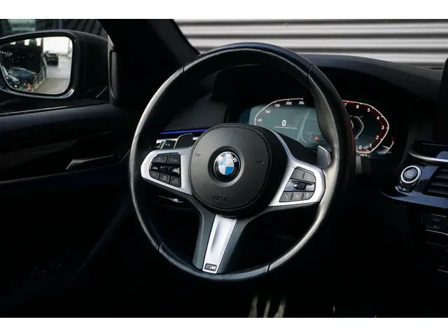 BMW 5 Serie 540i 2021 Benzine 26