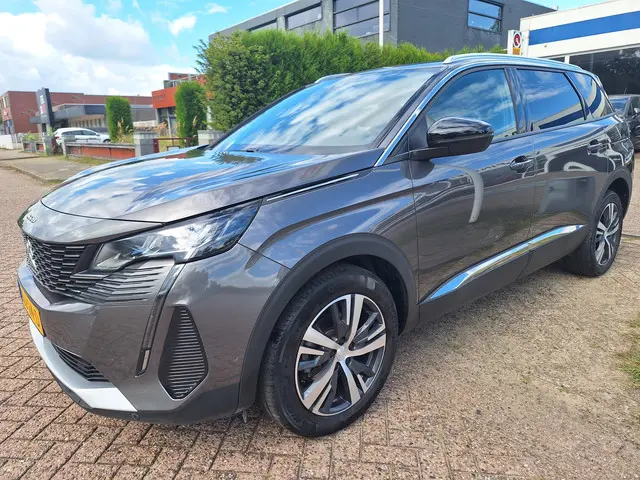 Peugeot 5008 2