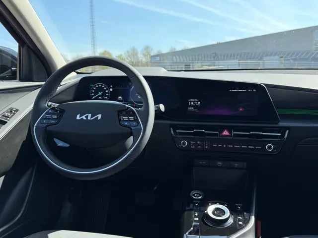Kia Niro EV DynamicPlusLine 64.8 kWh 2024 Elektrisch 19