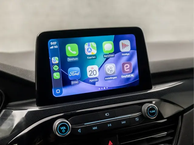 Ford Kuga 2.5 FHEV ST-Line 2022 Hybride Benzine 8