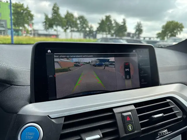 BMW iX3 High Executive 80 kWh 2021 Elektrisch 15